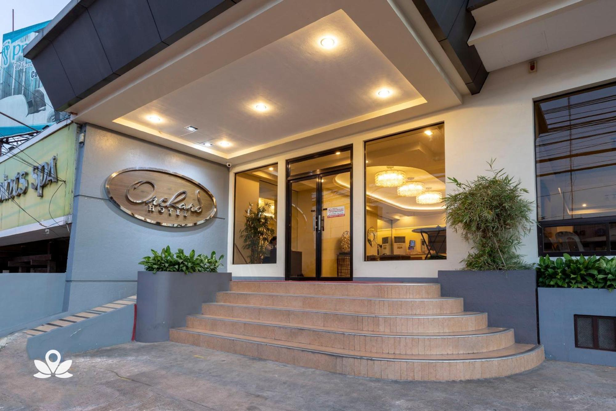 Orchard Hotel Davao Exterior photo